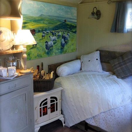Beech Shepherds Hut Йорк Екстер'єр фото